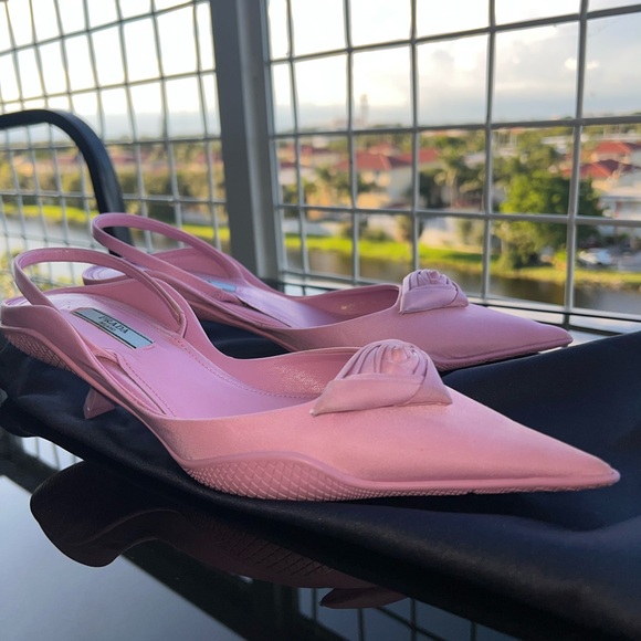 Prada Gabardine Slingback Pointed Pumps With Kitten Heel - Picture 2 of 5